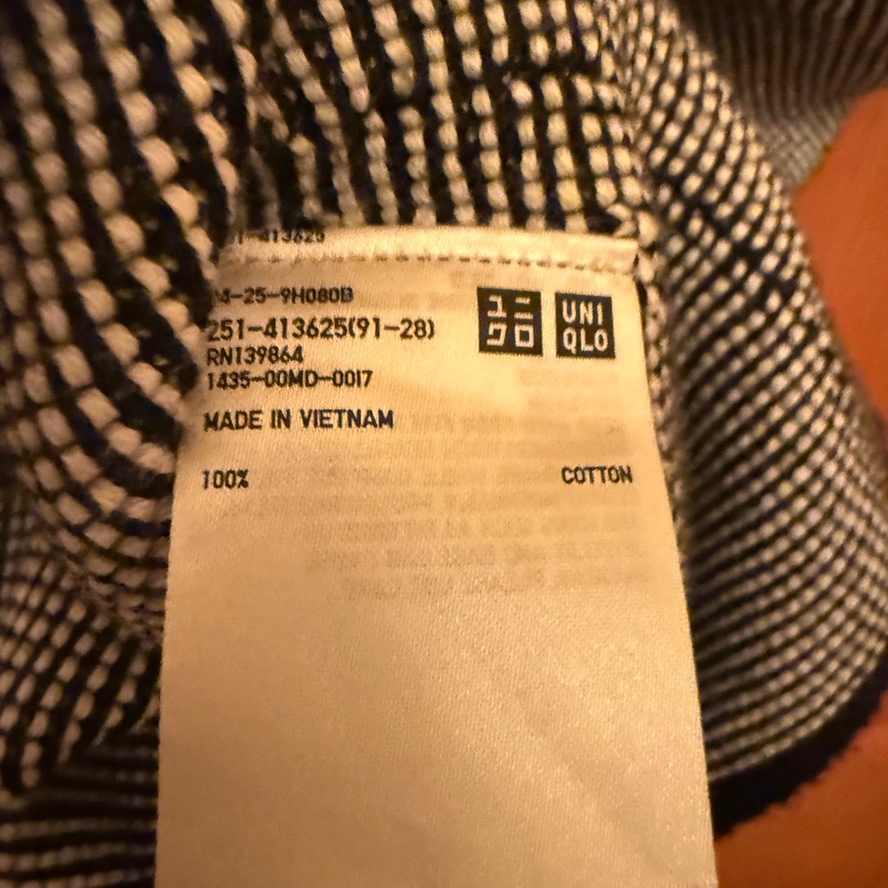 Uniqlo 3D Cocoon V-Neck Women's Cotton Sweater - Picture 11 of 11